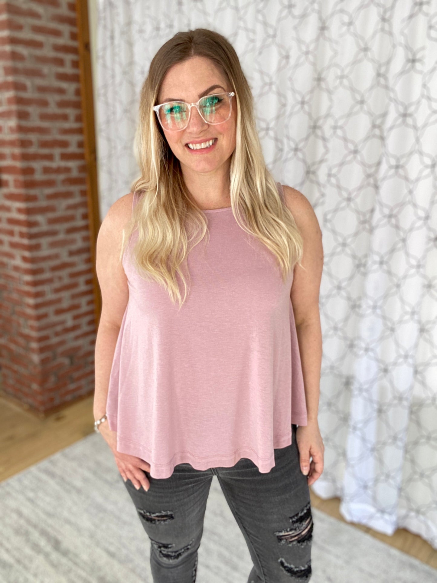Simpler Times Tank in Mauve