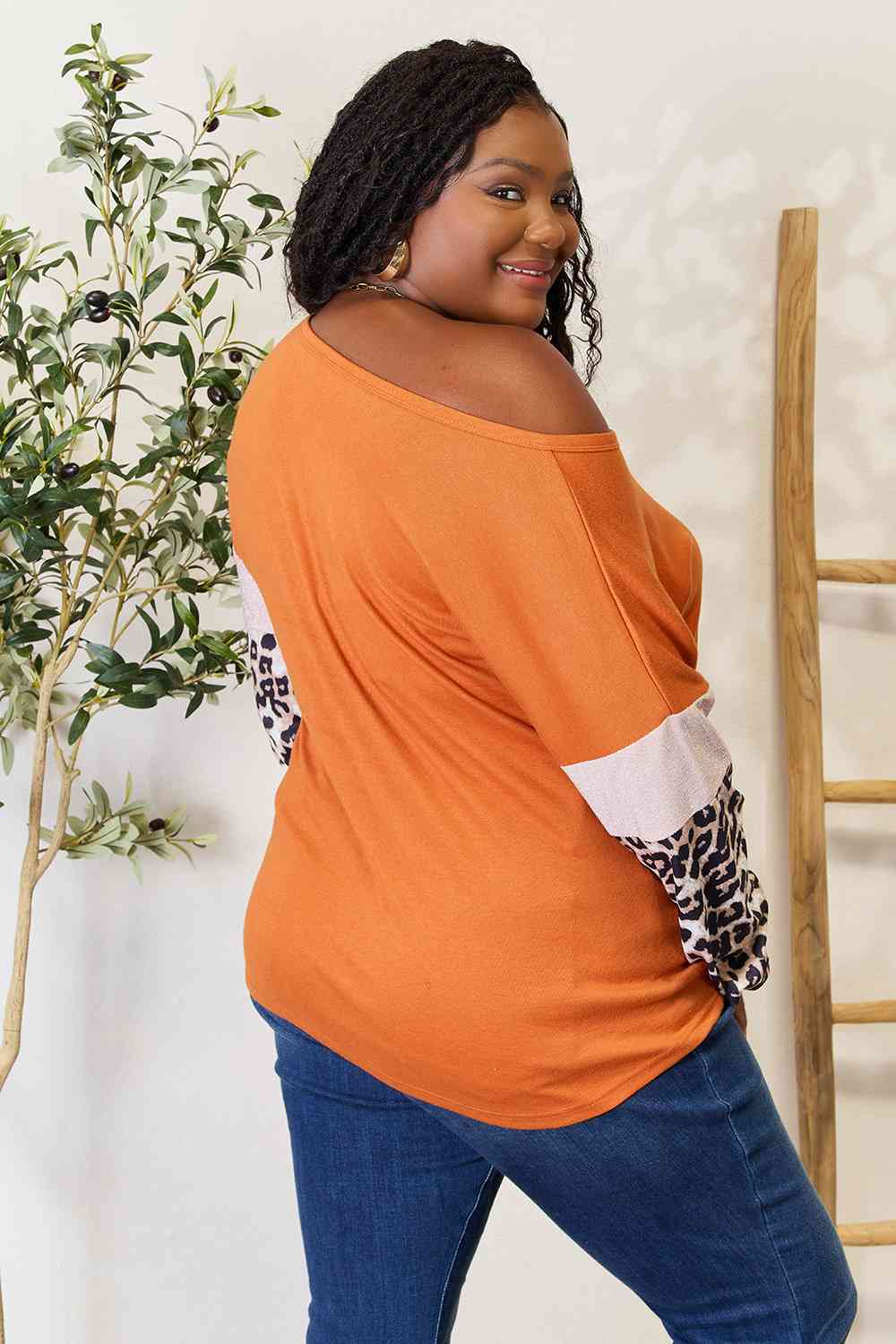 Leopard Long Sleeve Sweatshirt
