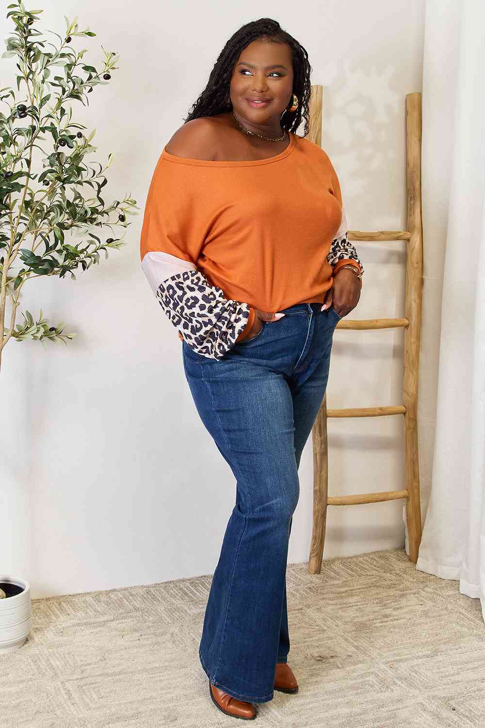 Leopard Long Sleeve Sweatshirt