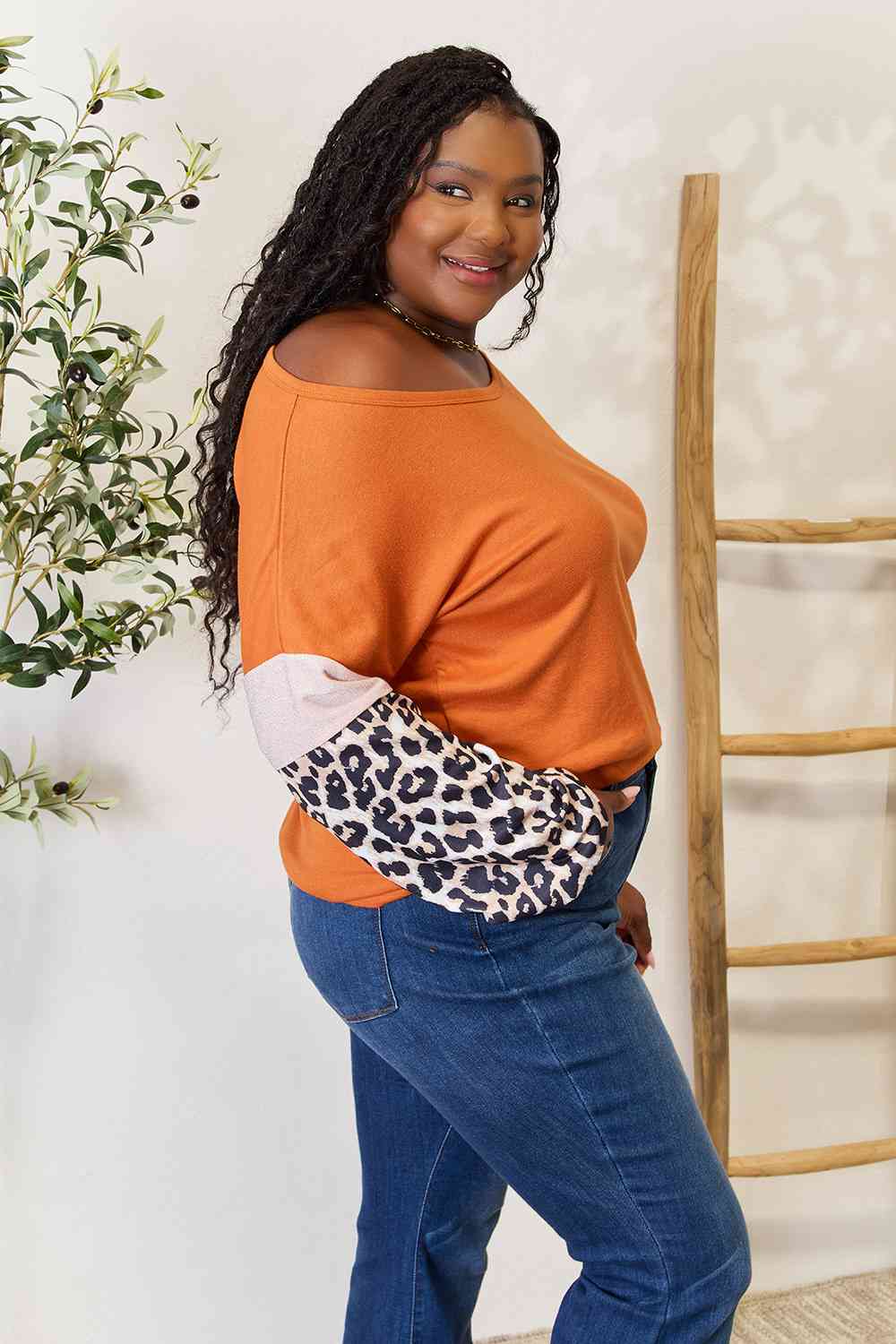 Leopard Long Sleeve Sweatshirt